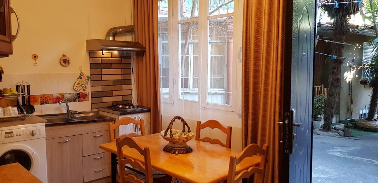 Madona'S Apartment 第比利斯 外观 照片